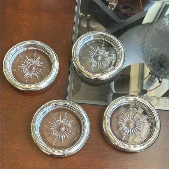 EUC! Vintage! Elegant Silver-plate and Cut Glass Coaster Set. - Picture 11 of 11